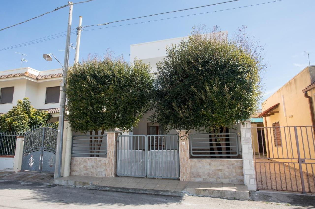 Appartement Villino Carolin à Torre Lapillo Extérieur photo