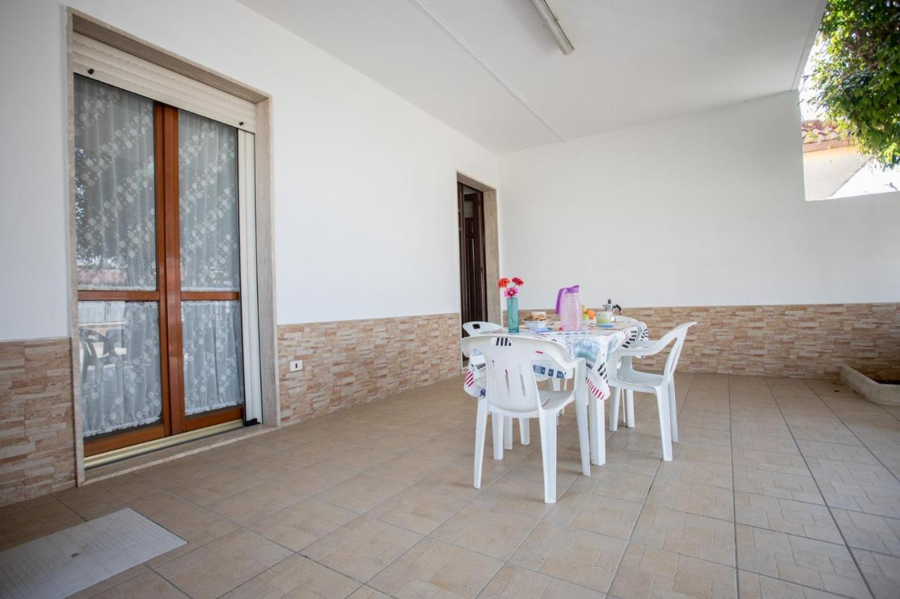 Appartement Villino Carolin à Torre Lapillo Extérieur photo