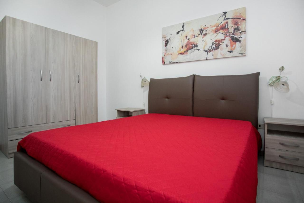Appartement Villino Carolin à Torre Lapillo Extérieur photo